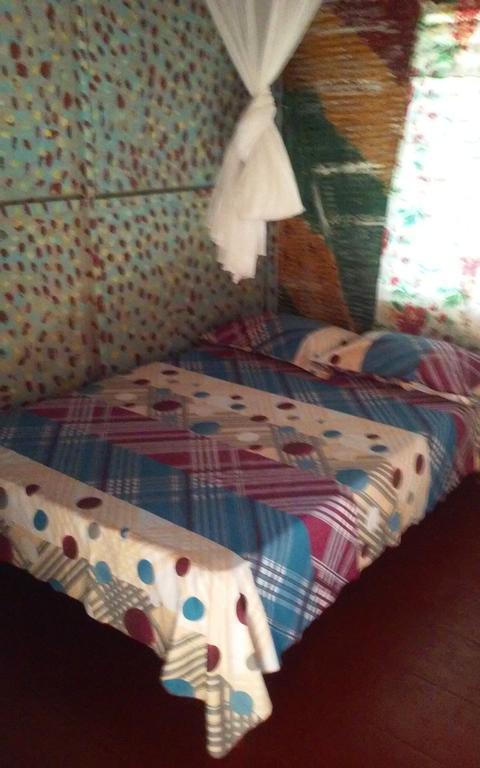 Shades Cottage Guesthouse Blue Hole Екстериор снимка