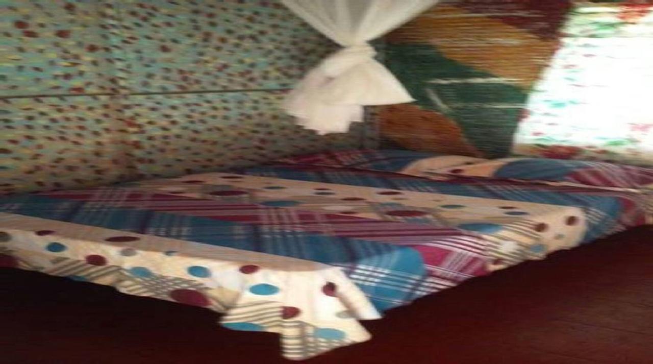 Shades Cottage Guesthouse Blue Hole Екстериор снимка